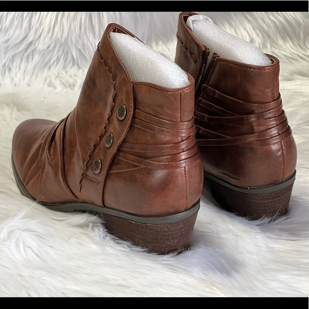 New Women's Bare Traps, Bethany Ankle Boot - Picture 3 of 6